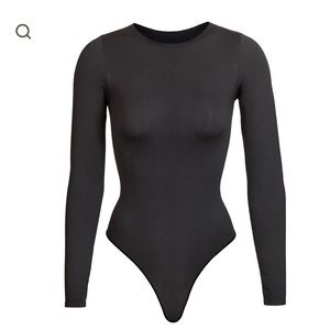Skims bodysuit in good condition